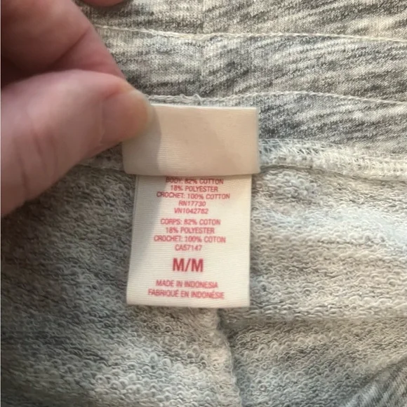 Mossimo Supply Co. Women’s Gray with White Embroidered Lace Accented Shorts - Picture 5 of 5